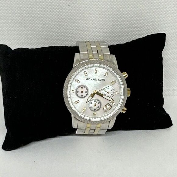 Michael Kors Ritz MK5057 Women\'s Silver Stainless Steel Analog Dial Watch NUL57 main image 6